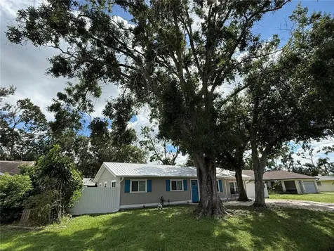 3988 San Luis Drive Sarasota FL 34235