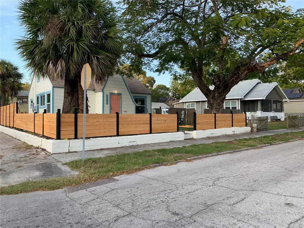 1147 James Avenue S St Petersburg FL 33705