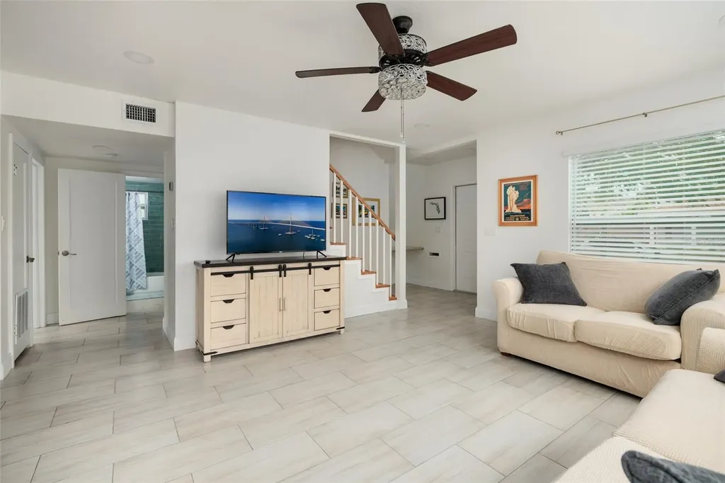 1147 James Avenue S St Petersburg FL 33705
