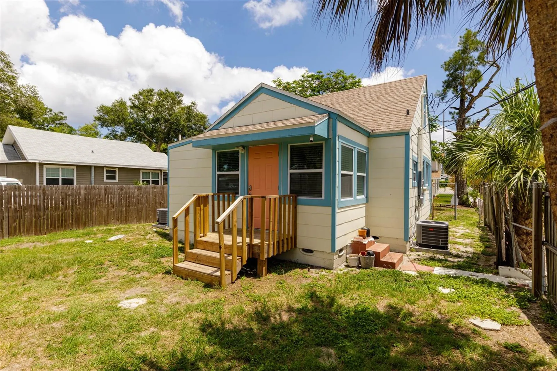 1147 James Avenue S St Petersburg FL 33705