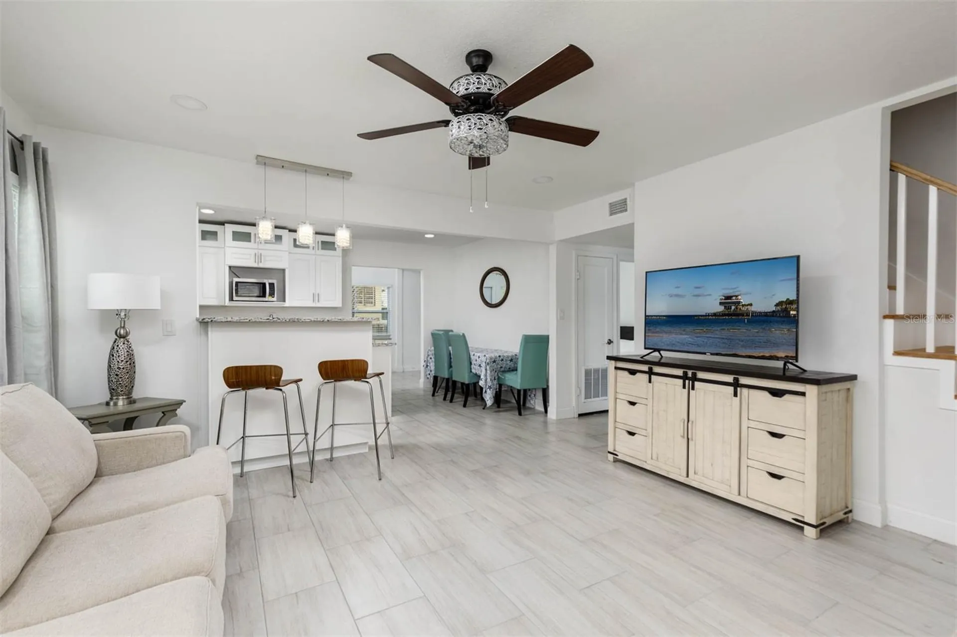1147 James Avenue S St Petersburg FL 33705