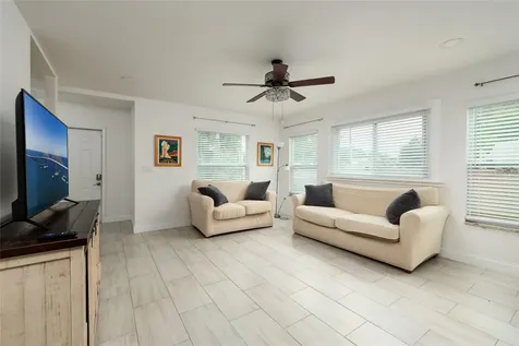 1147 James Avenue S St Petersburg FL 33705