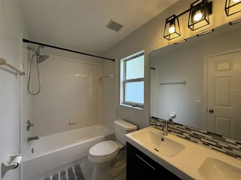 1084 Amanda Kay Circle Sanford FL 32771