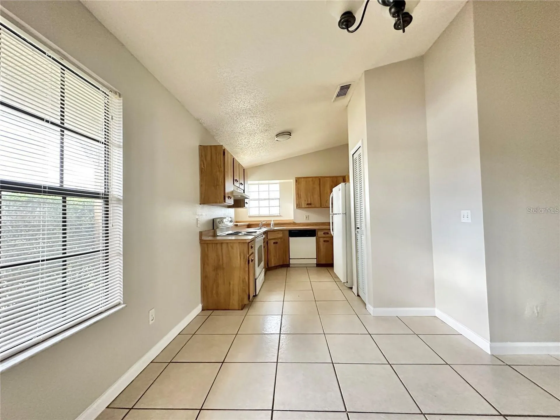 896 Mentmore Circle Deltona FL 32738
