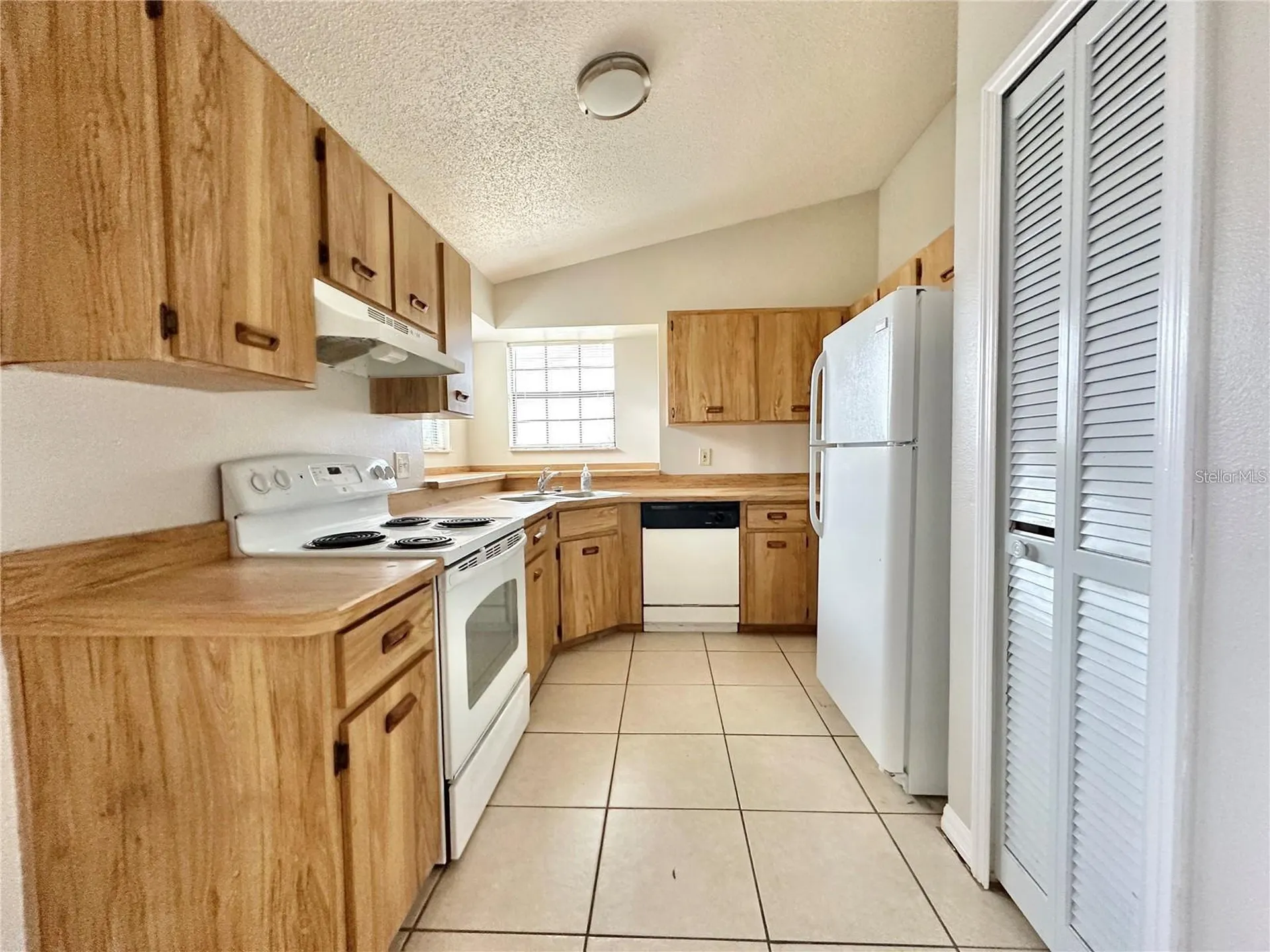 896 Mentmore Circle Deltona FL 32738