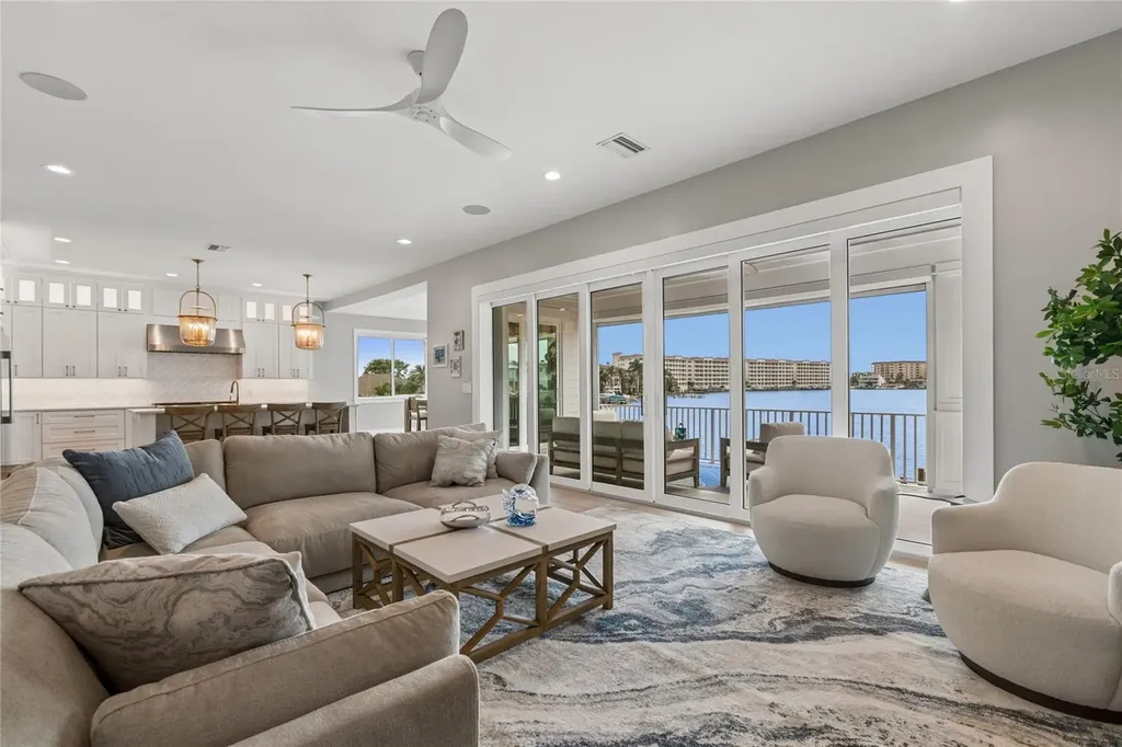 17715 Wall Circle Redington Shores FL 33708