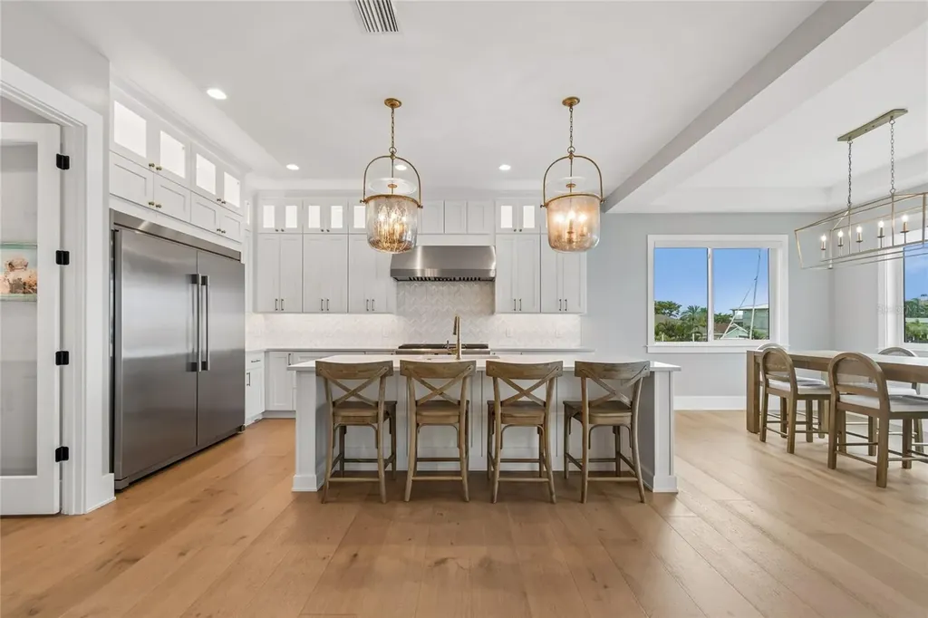 17715 Wall Circle Redington Shores FL 33708