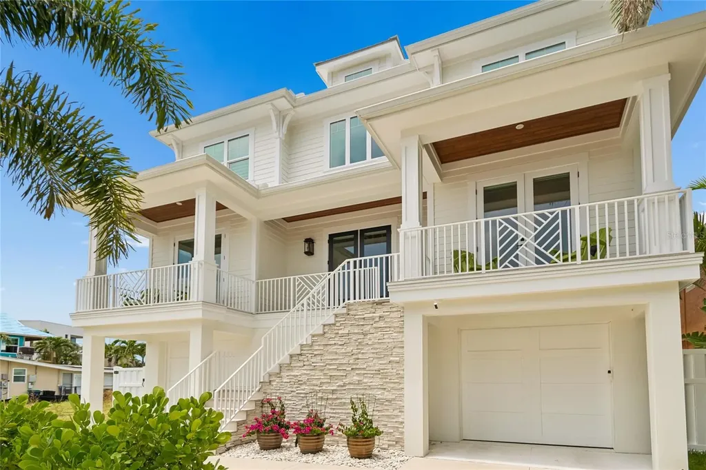 17715 Wall Circle Redington Shores FL 33708