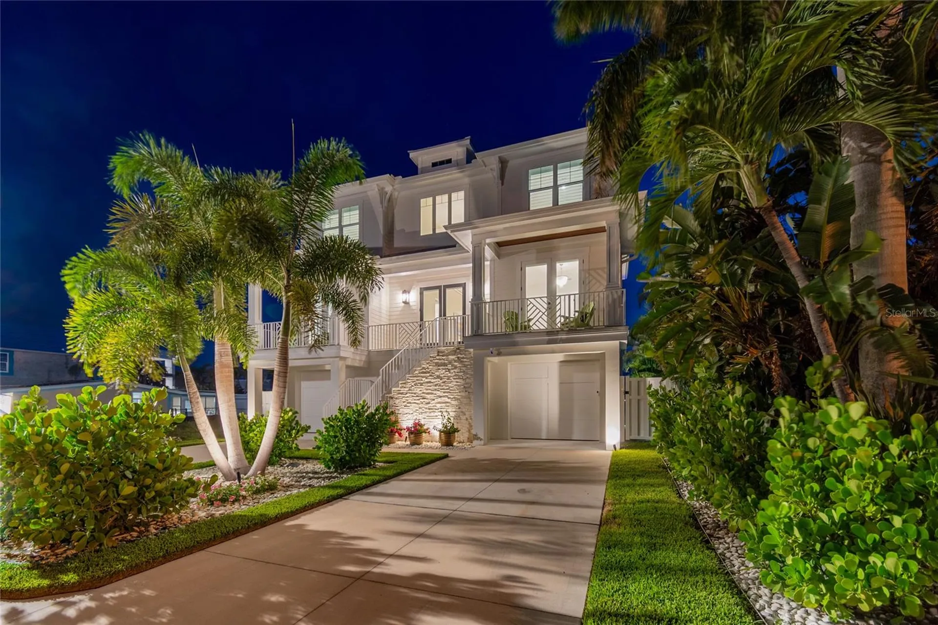 17715 Wall Circle Redington Shores FL 33708