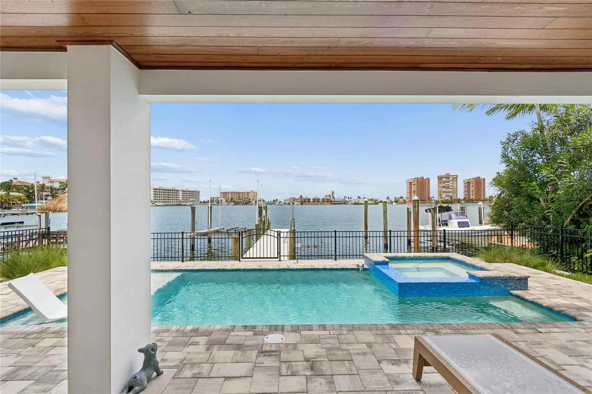 17715 Wall Circle Redington Shores FL 33708