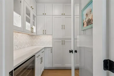 17715 Wall Circle Redington Shores FL 33708