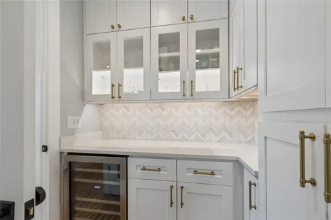 17715 Wall Circle Redington Shores FL 33708