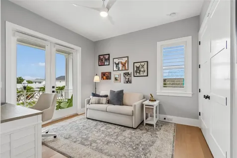 17715 Wall Circle Redington Shores FL 33708