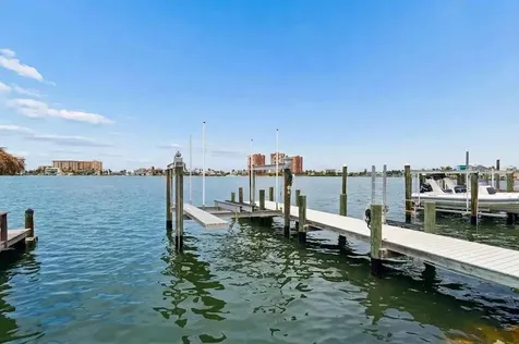 17715 Wall Circle Redington Shores FL 33708