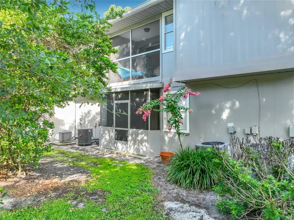 645 Laurel Oak Lane Altamonte Springs FL 32701