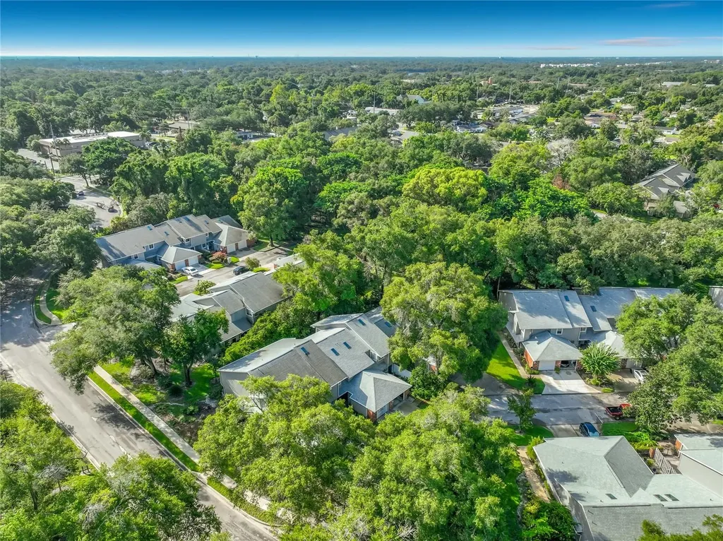 645 Laurel Oak Lane Altamonte Springs FL 32701