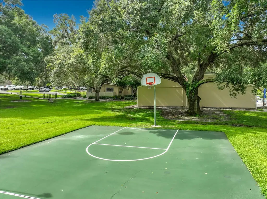 645 Laurel Oak Lane Altamonte Springs FL 32701