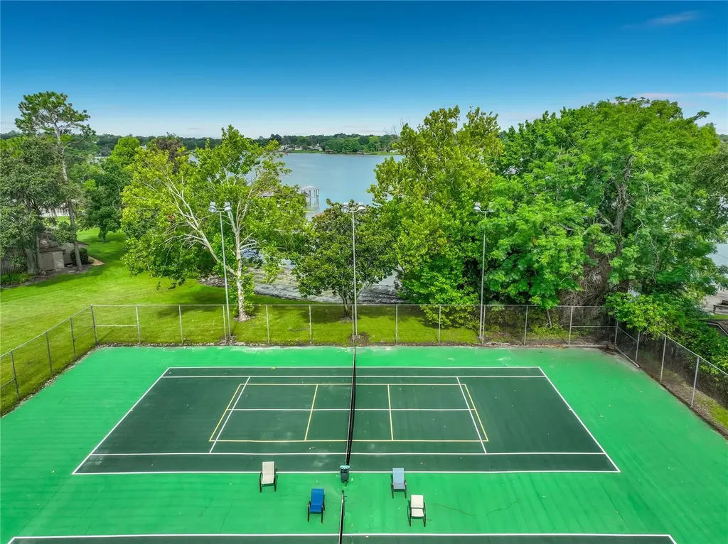 645 Laurel Oak Lane Altamonte Springs FL 32701