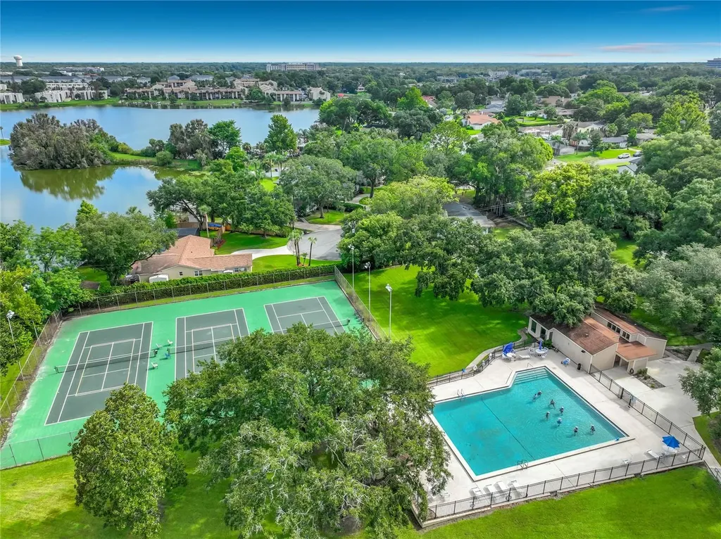 645 Laurel Oak Lane Altamonte Springs FL 32701