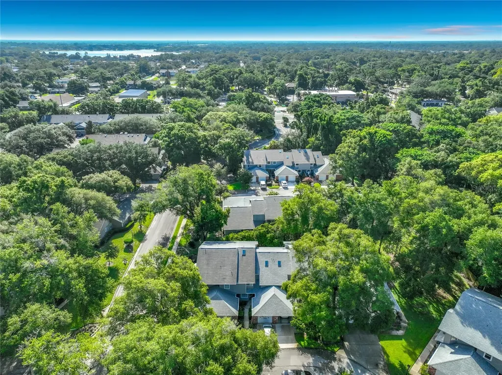 645 Laurel Oak Lane Altamonte Springs FL 32701