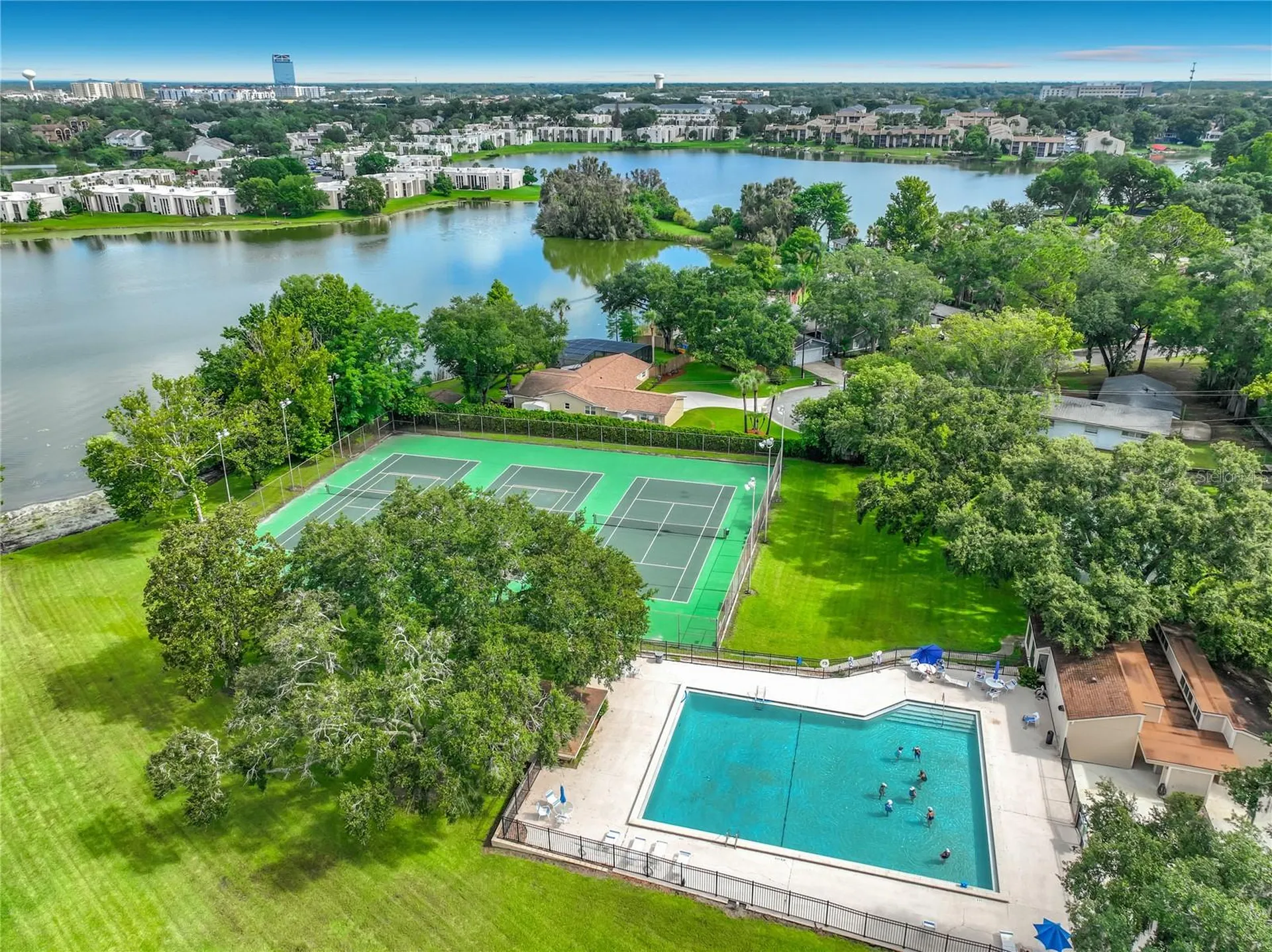 645 Laurel Oak Lane Altamonte Springs FL 32701