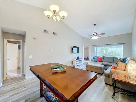 645 Laurel Oak Lane Altamonte Springs FL 32701