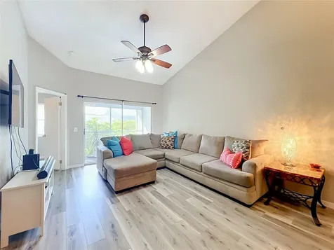 645 Laurel Oak Lane Altamonte Springs FL 32701