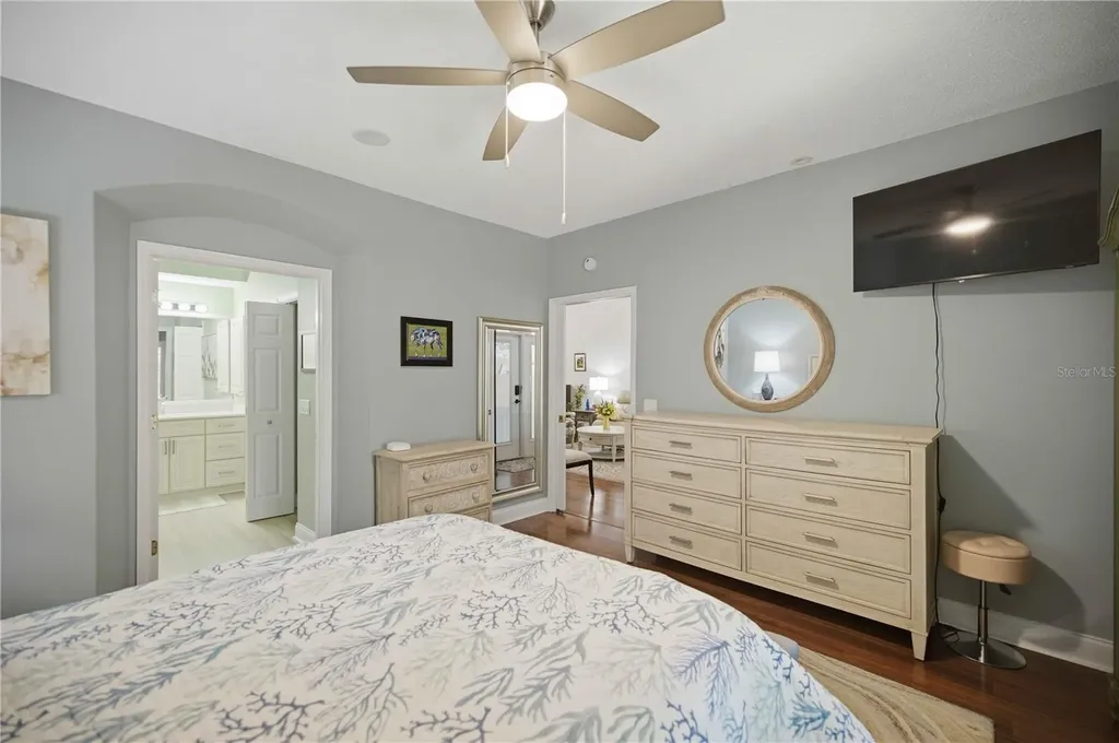 1118 Avenida De Las Casas Lady Lake FL 32159