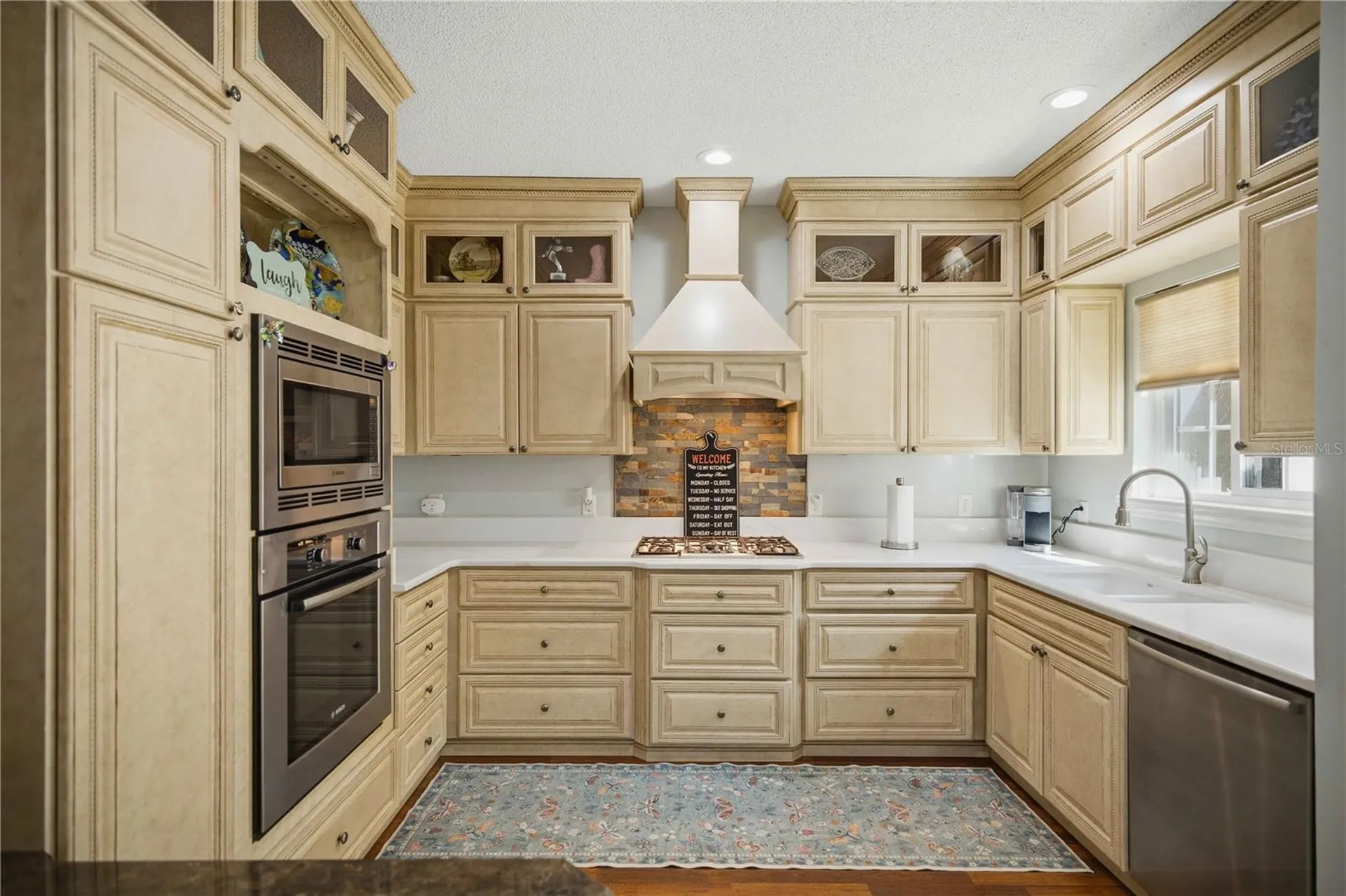 1118 Avenida De Las Casas Lady Lake FL 32159