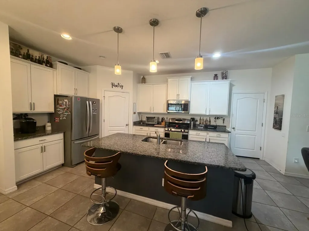 6305 Sunsail Place Apollo Beach FL 33572