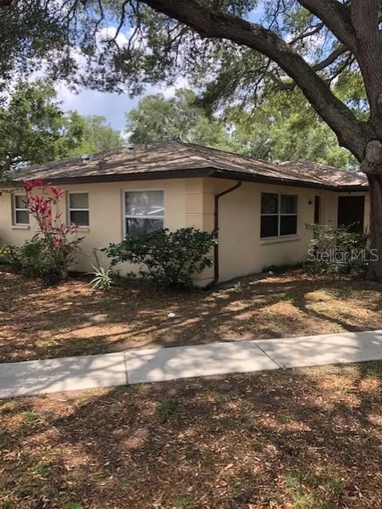 10876 72nd Avenue Seminole FL 33772