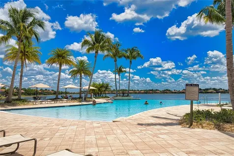 104 Villoresi Boulevard Nokomis FL 34275