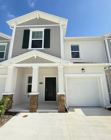 2633 Skyline Loop Kissimmee FL 34758