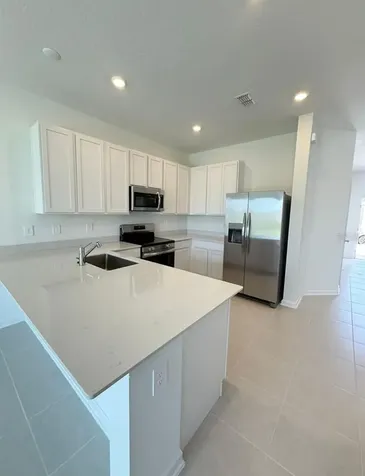 2633 Skyline Loop Kissimmee FL 34758