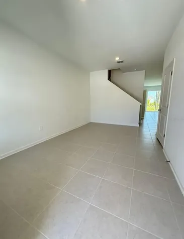 2633 Skyline Loop Kissimmee FL 34758