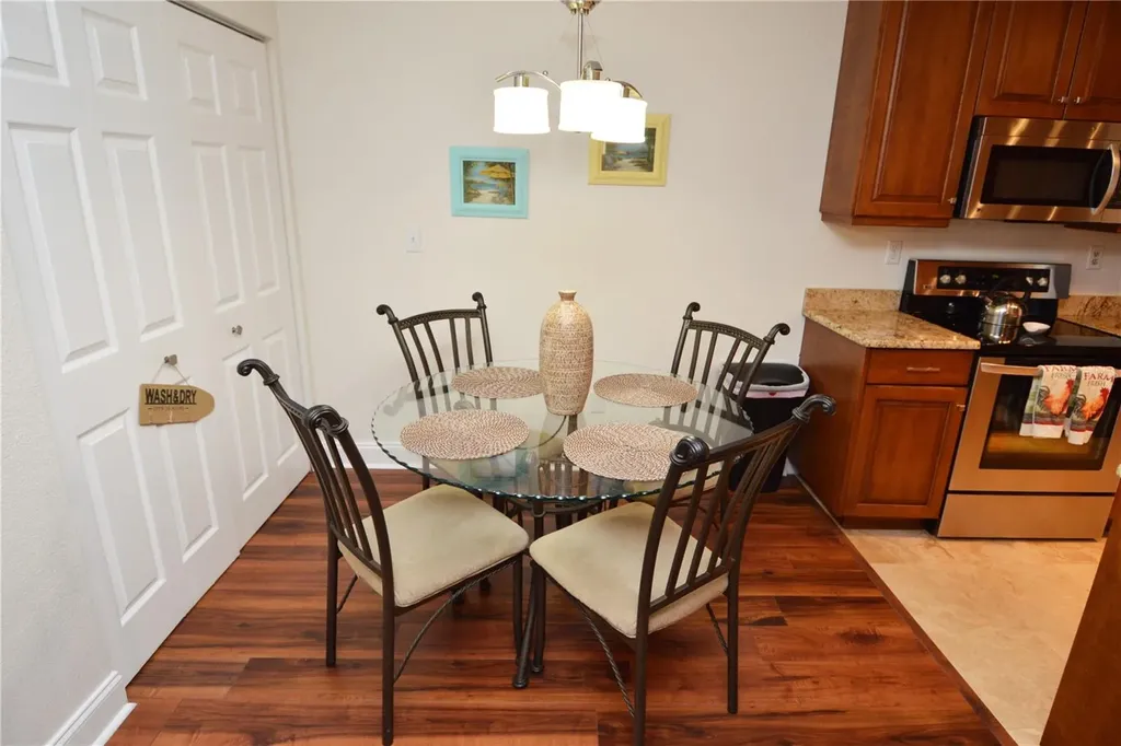 10263 Gandy Boulevard N St Petersburg FL 33702