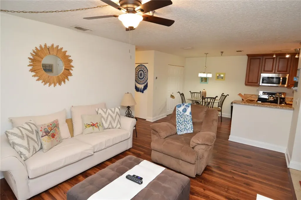 10263 Gandy Boulevard N St Petersburg FL 33702