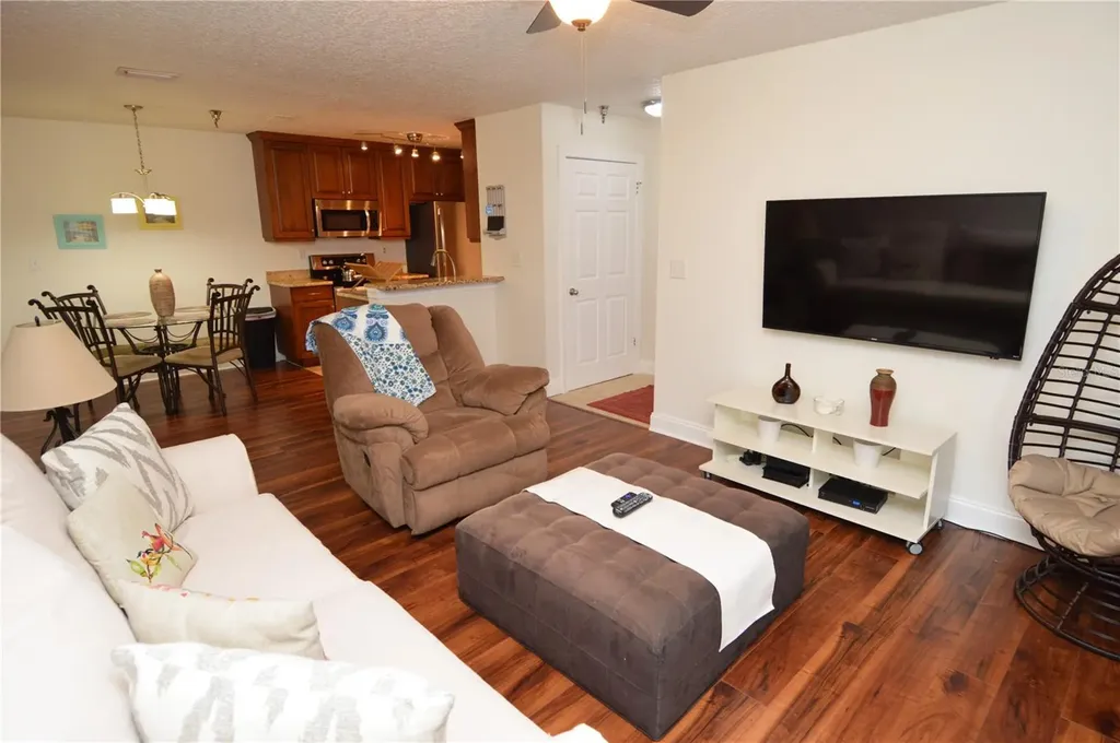 10263 Gandy Boulevard N St Petersburg FL 33702