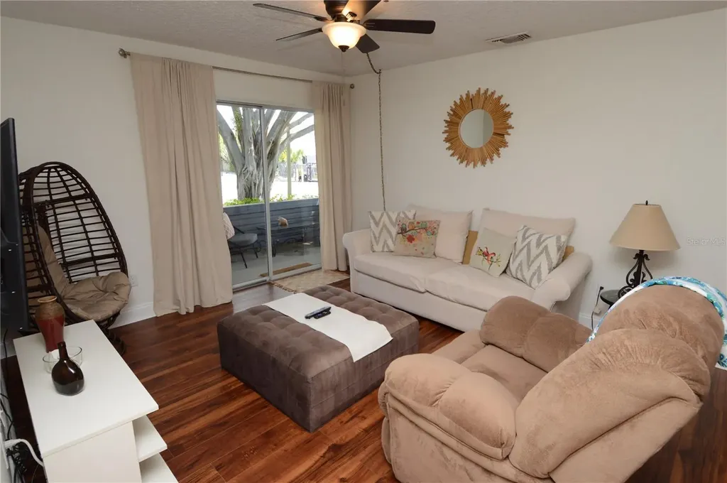 10263 Gandy Boulevard N St Petersburg FL 33702
