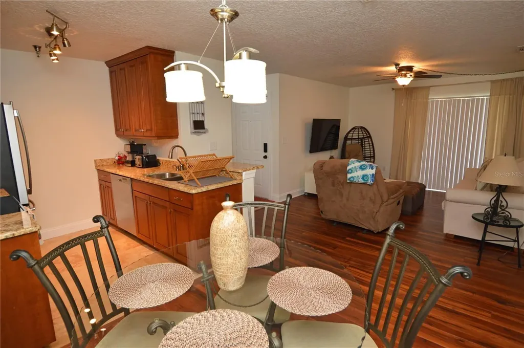 10263 Gandy Boulevard N St Petersburg FL 33702