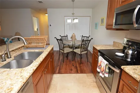 10263 Gandy Boulevard N St Petersburg FL 33702