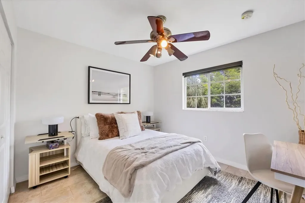 2445 Apache Street Sarasota FL 34231