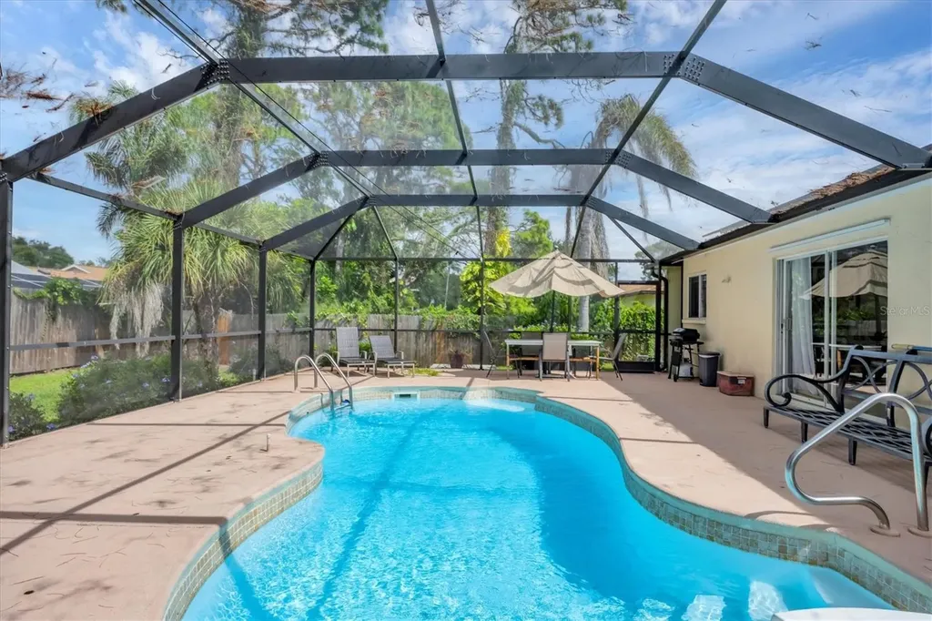 2445 Apache Street Sarasota FL 34231