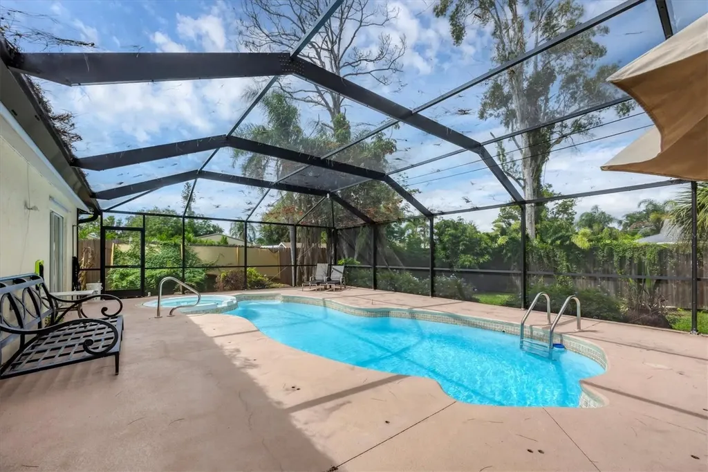 2445 Apache Street Sarasota FL 34231