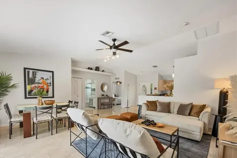2445 Apache Street Sarasota FL 34231