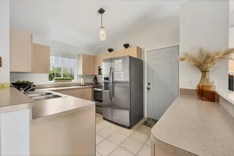2445 Apache Street Sarasota FL 34231