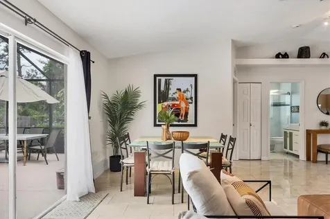 2445 Apache Street Sarasota FL 34231