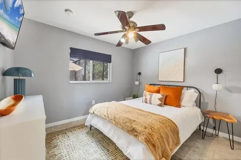 2445 Apache Street Sarasota FL 34231