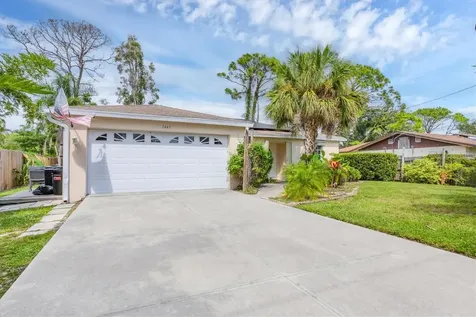 2445 Apache Street Sarasota FL 34231