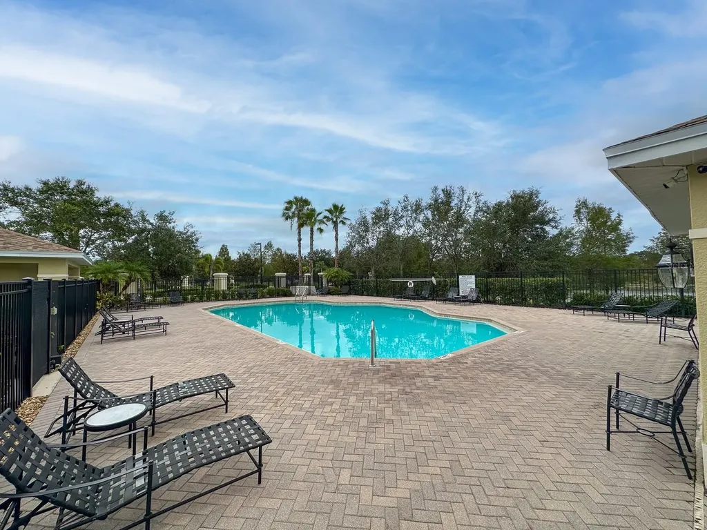 8860 White Sage Loop Bradenton FL 34202